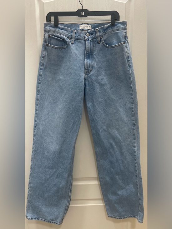 Abercrombie & Fitch Denim - Abercrombie & Fitch Light Wash Slouchy Midrise Jean